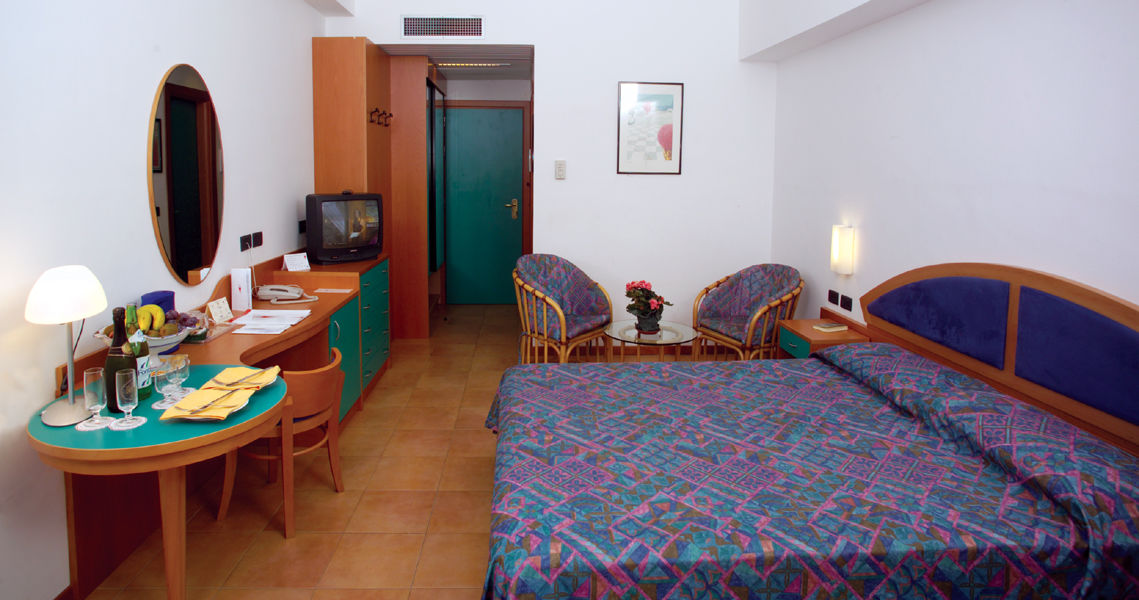 Hotel Le Terrazze Letojanni Exteriör bild