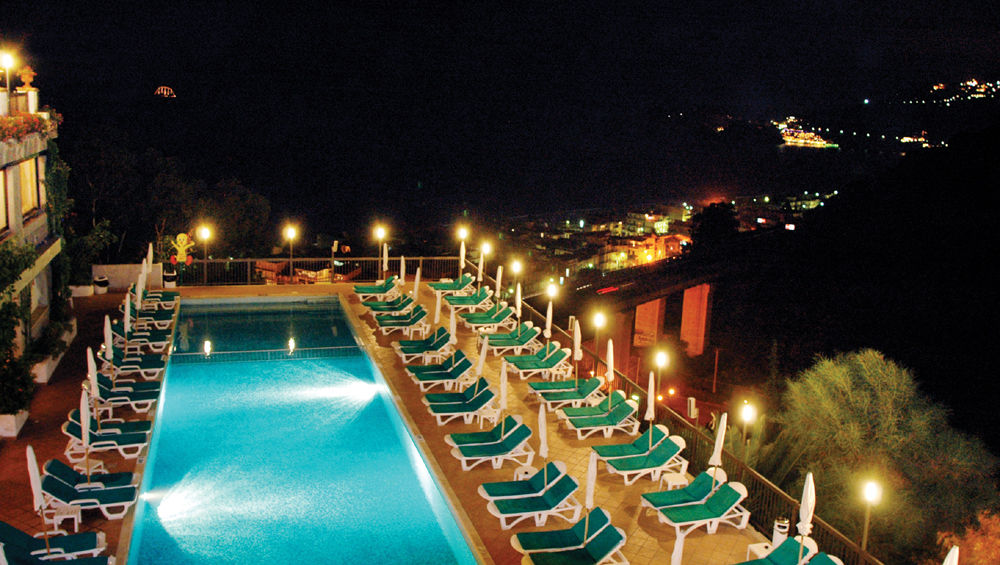 Hotel Le Terrazze Letojanni Exteriör bild