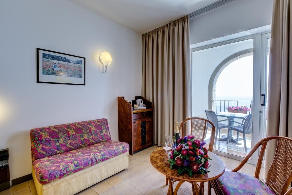 Hotel Le Terrazze Letojanni Exteriör bild
